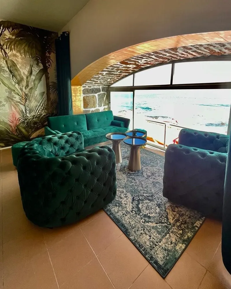 Bolina Lounge, Estoril, Portugal